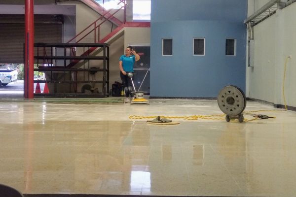 Pulido de piso de Madera Pulido de Vidrios elimar gota seca Pintura para techos losas de concreto en costa rica